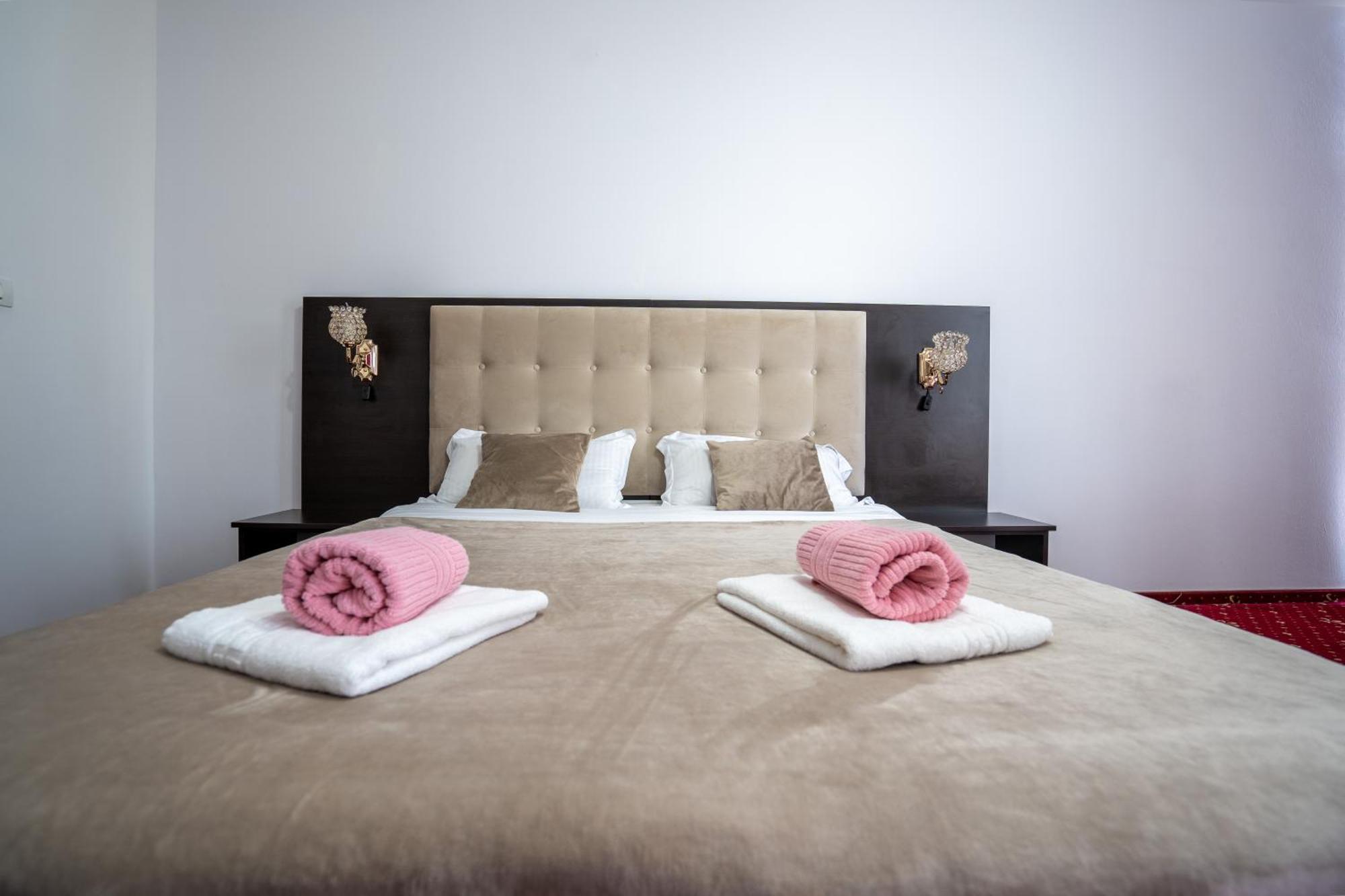 Hotel N Residence ทิมิชัวรา ภายนอก รูปภาพ